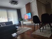 JEPET SUPER APARTAMENT 2+1+2 ME QERA TEK FIORI DI BOSKO!!!