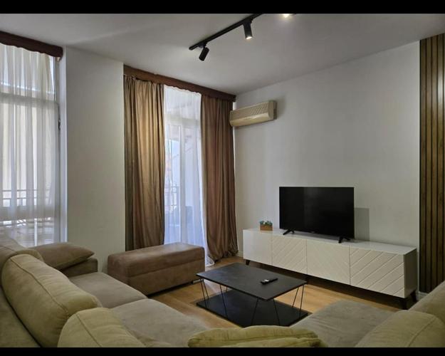 APARTAMENT ME QERA 2+1 KOMUNA E PARISIT 800 EURO