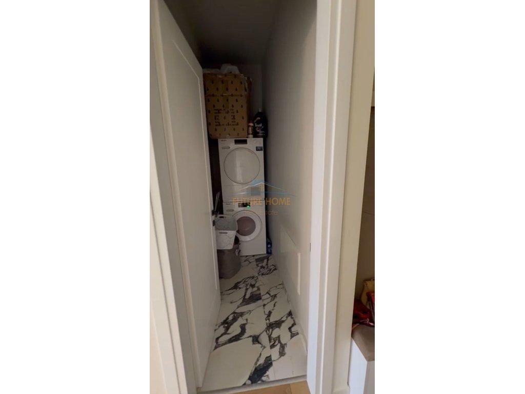 0692268458-Shitet--Penthouse-3+1+3+Poste-Parkimi