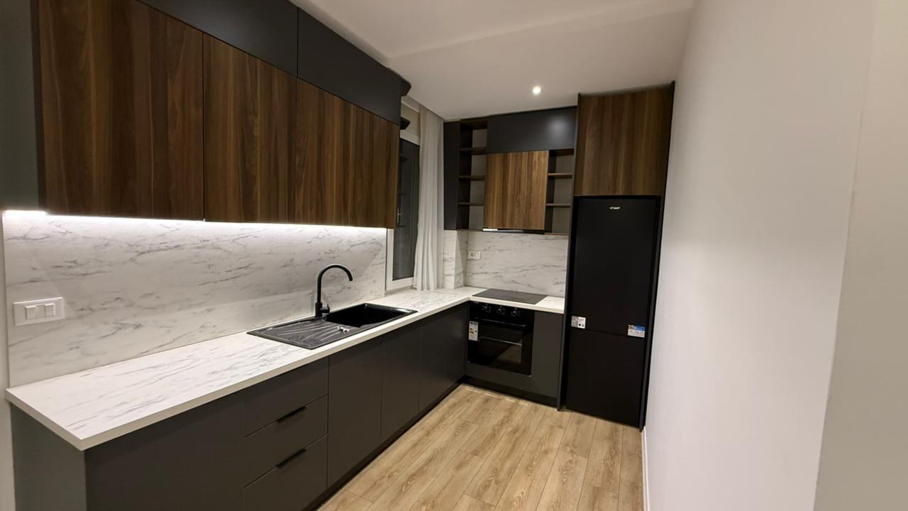 Shitet-Apartament-1+1----Rruga-Fortuzi--Tirane