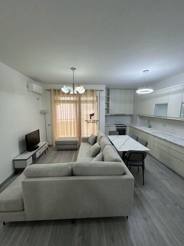 APARTAMENT ME QERA 2+1+2  LIQENI ARTIFICIAL 700 EURO