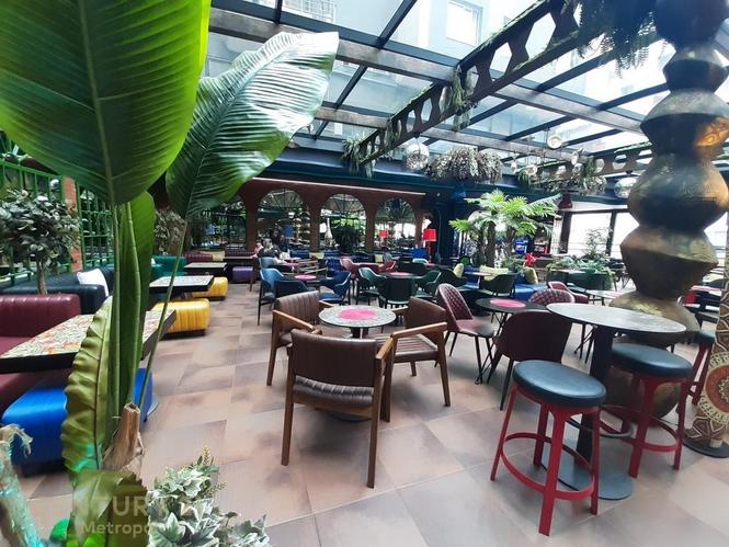 Shitet Lounge ne Astir , Tirane