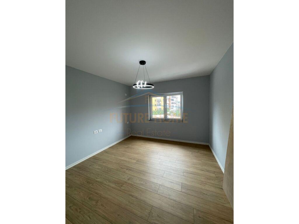 Apartament-2+1--për-Shitje---Stacioni-i-Trenit