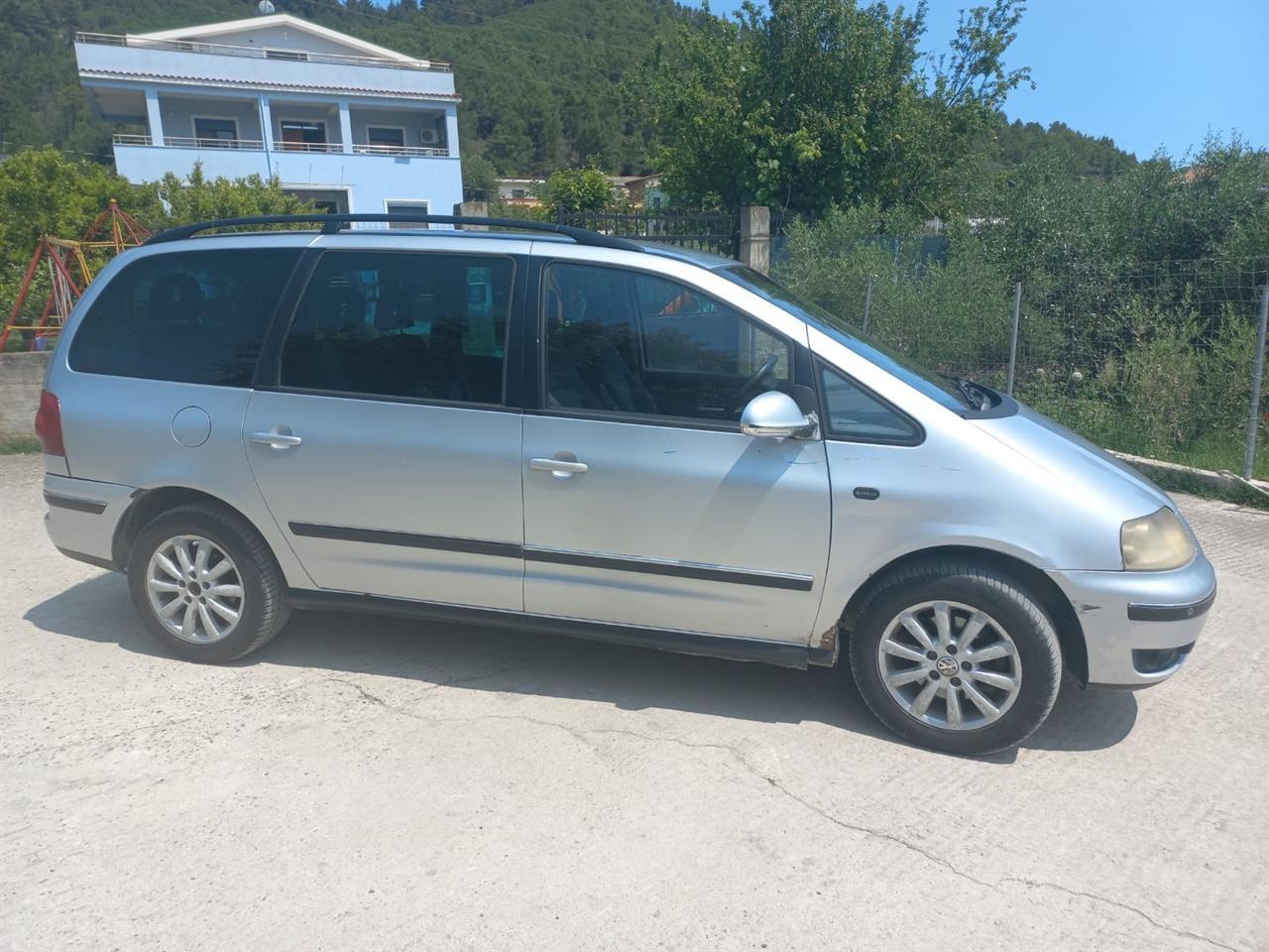 Volkswagen-Sharon-6+1