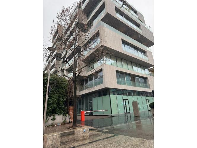 Shesim Post Parkimi Te West Residence