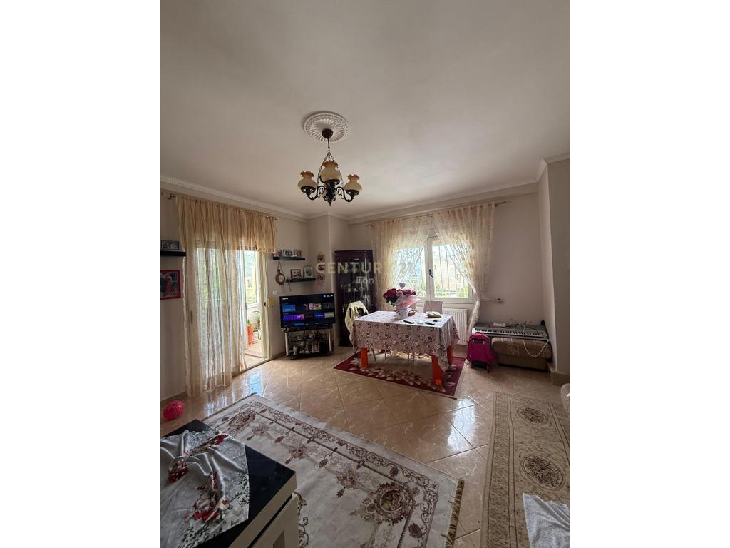 SHITET-APARTAMENT-2+1-TE-VILA-ZOGUT--DURRES--