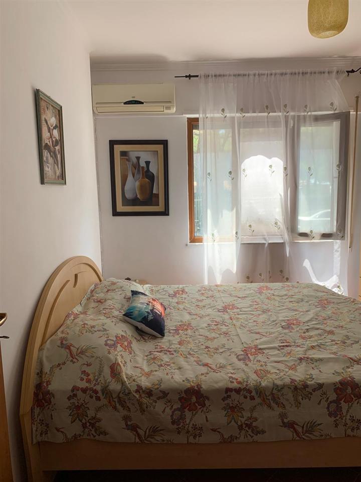 JEPET-ME-QERA-APARTAMENT-2+1-ZONA-GOLEM