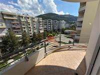 JEPET ME QIRA APARTAMENT 1+1 NË LUNGOMARE” VLORË!