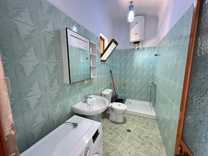 Disponojme per Qera Apartament 2+1, Bulevardi i Ri , Tirane