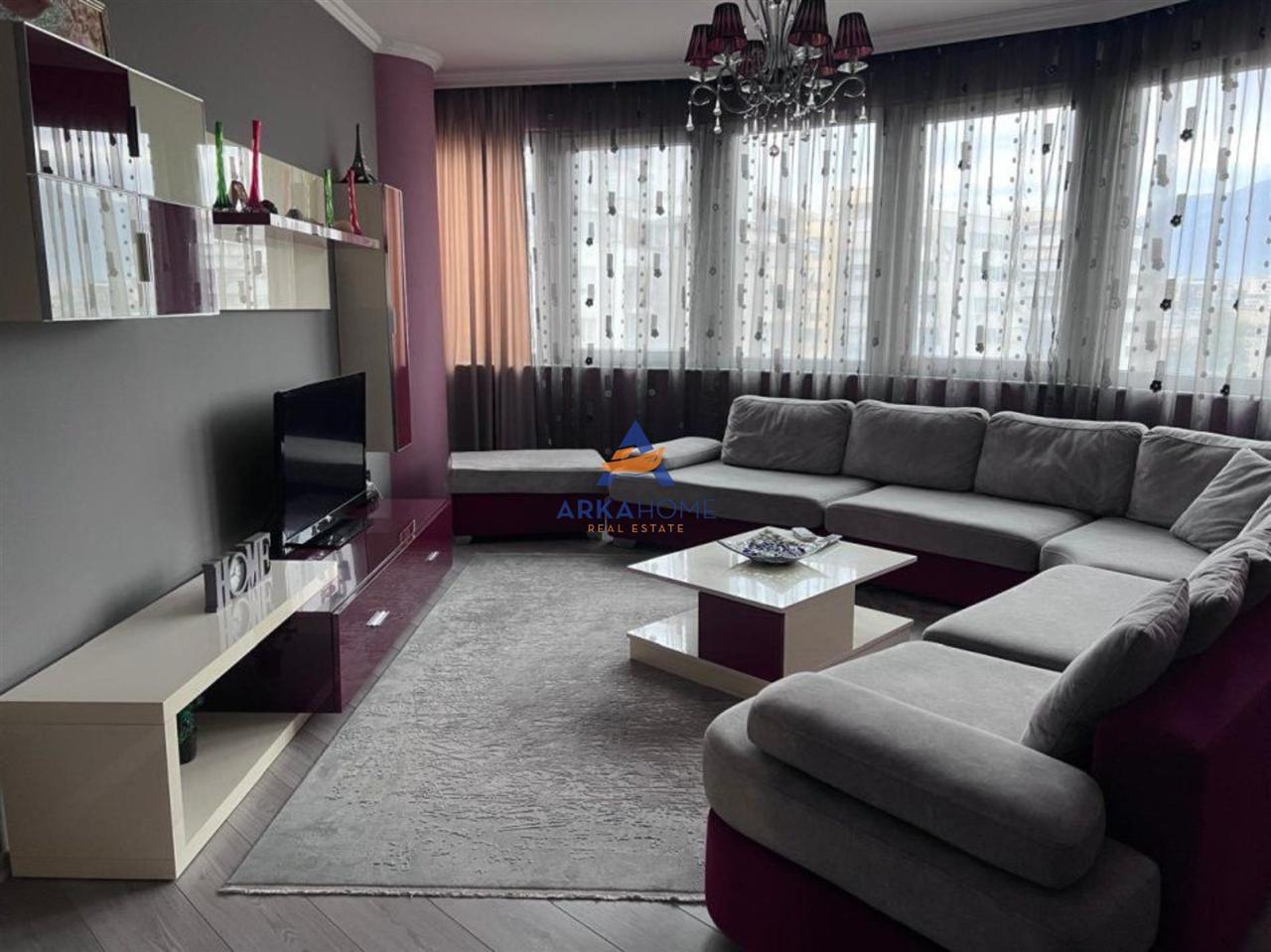JEPET-ME-QERA-APARTAMENT-3+1+BALLKON--TE-KOMPLEKSI-DELIJORGJ