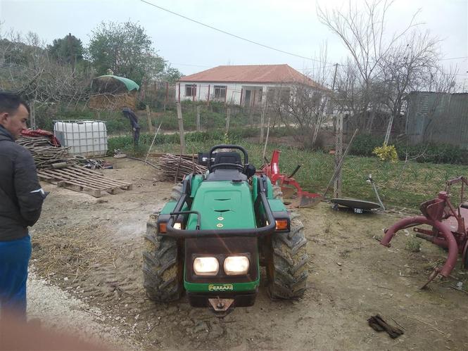 Traktor ferrari