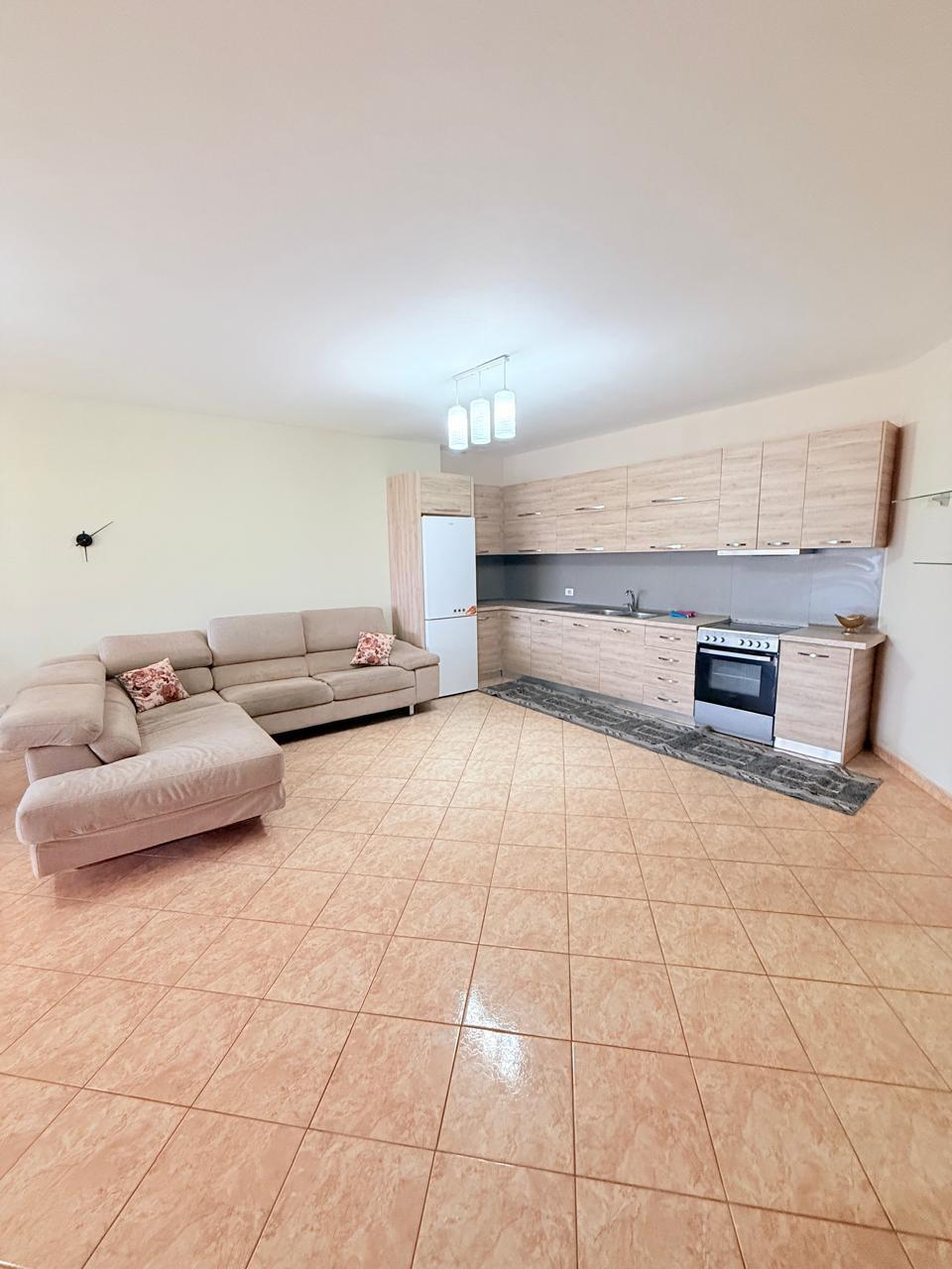 JEPET-ME-QERA-APARTAMENT-2+1-RRUGA-PORTIT