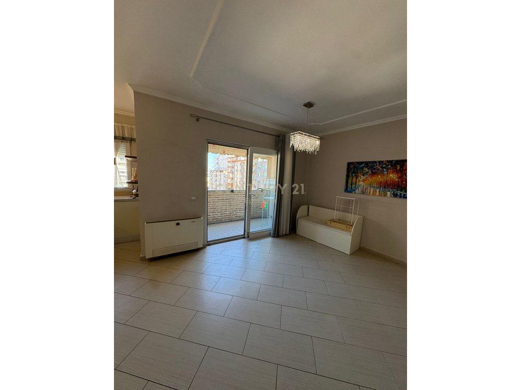 Apartament-2+1-Me-Qira-te-Kazazi--Durres--