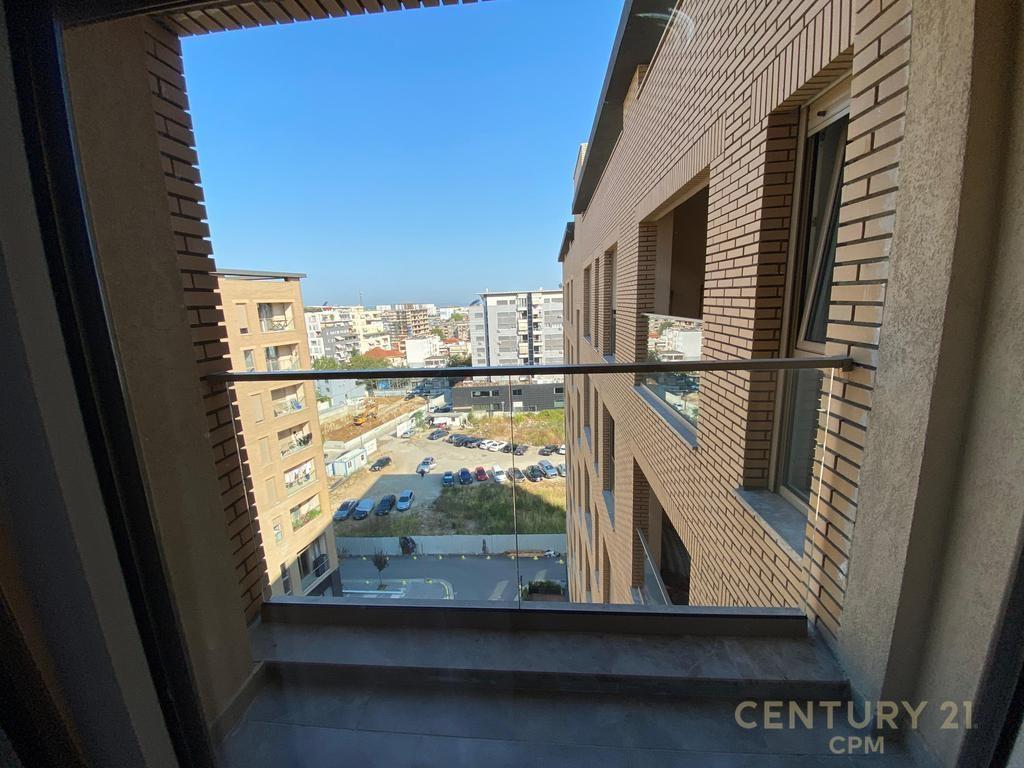 ISH-PROFARMA-XHAMLLIK-JAPIM-ME-QIRA-APARTAMENT-2+1+2