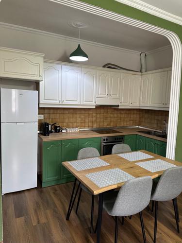 APARTAMENT ME QERA 2+1 BLLOK 800 EURO