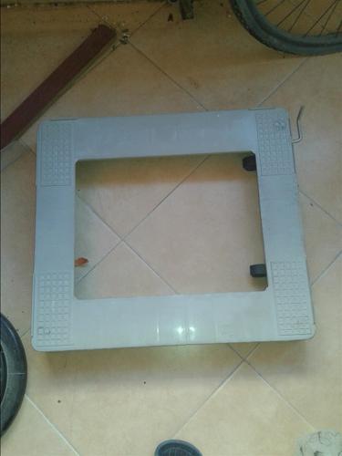 Mbajtese per lavatrice dhe frigorifer