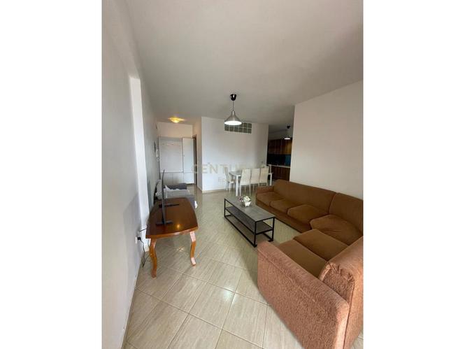 Apartament 2+1 Me Qira në Qendrën e Durrësit ! +355693150128