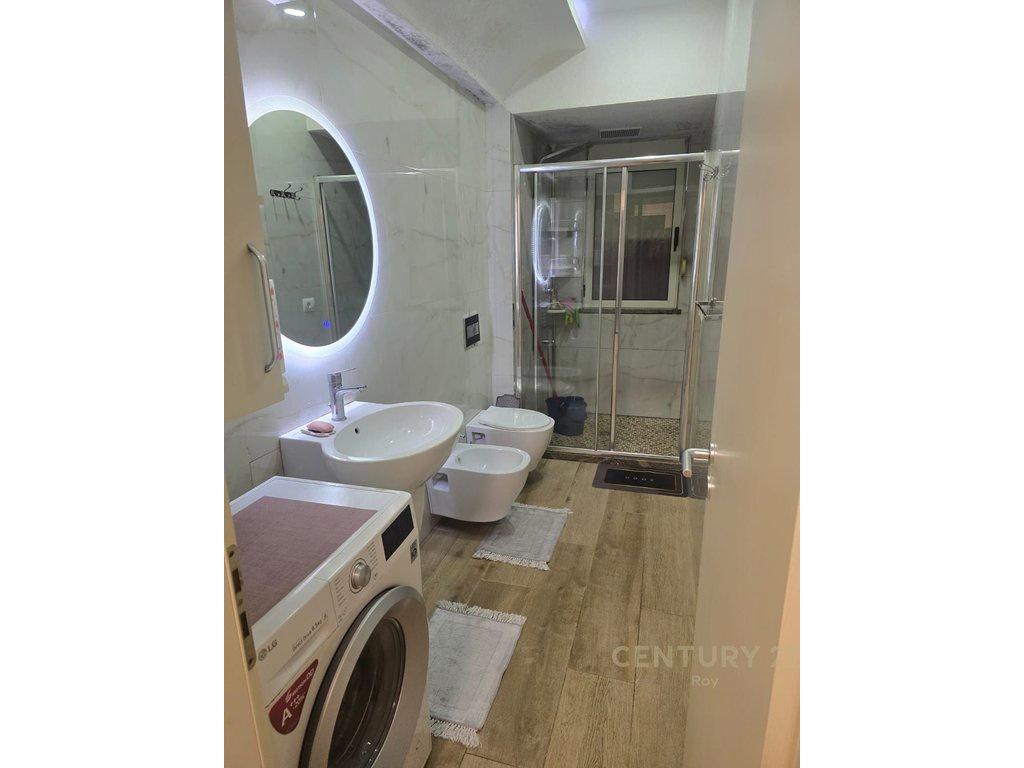 0677157705-JEPET-APARTAMENT-2+1-NE-QENDER-DURRES--