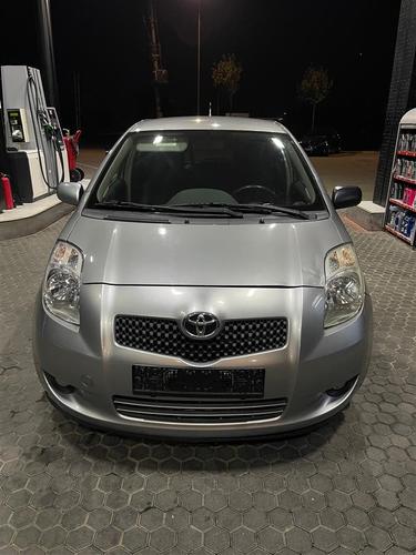 Tyota yaris