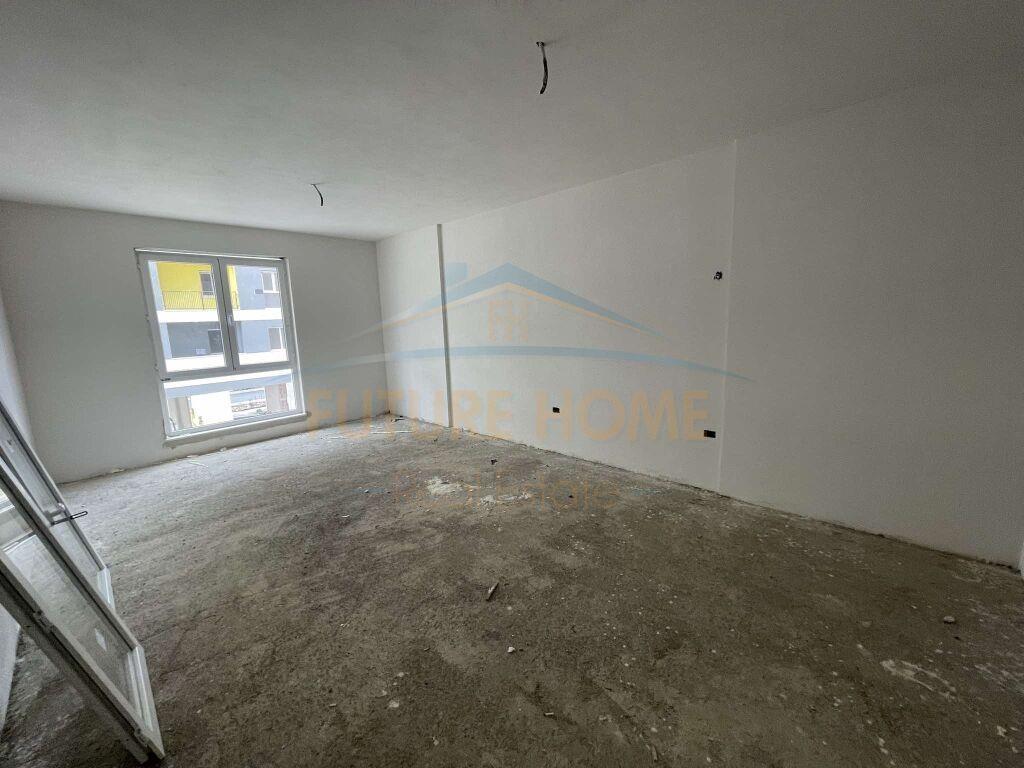 Shitet--Apartament-2+1-në-Kompleksin-Univers-City--Tiranë-