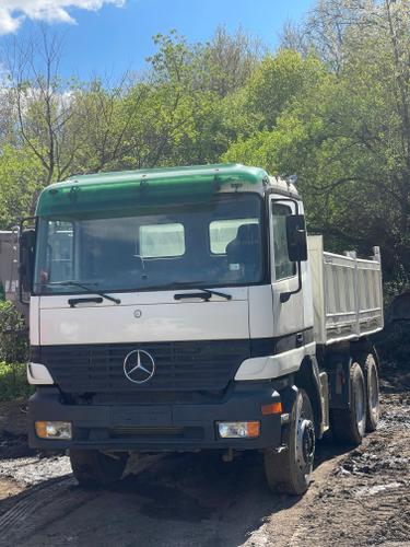 Kamion mercedes actros