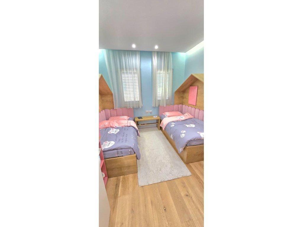 Shesim-Apartament-2+1+2+-Parkim-Te-Liqeni-Thate-