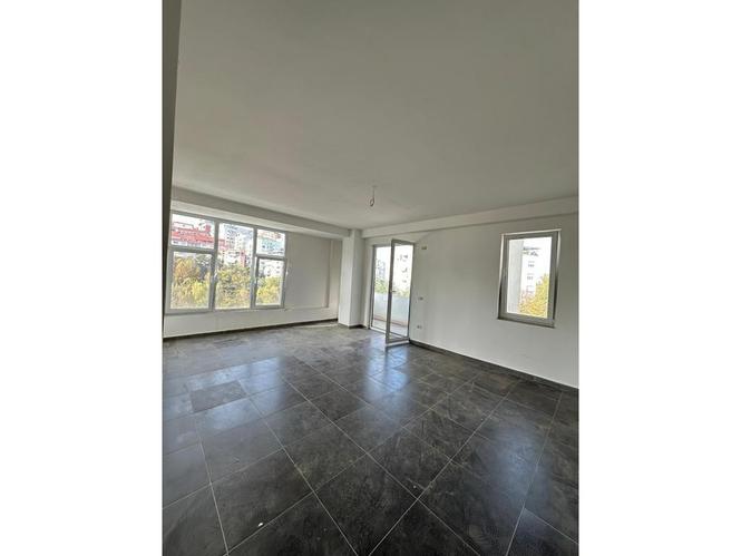 Apartament 2+1+2, Liqeni i Thatë, Tiranë.