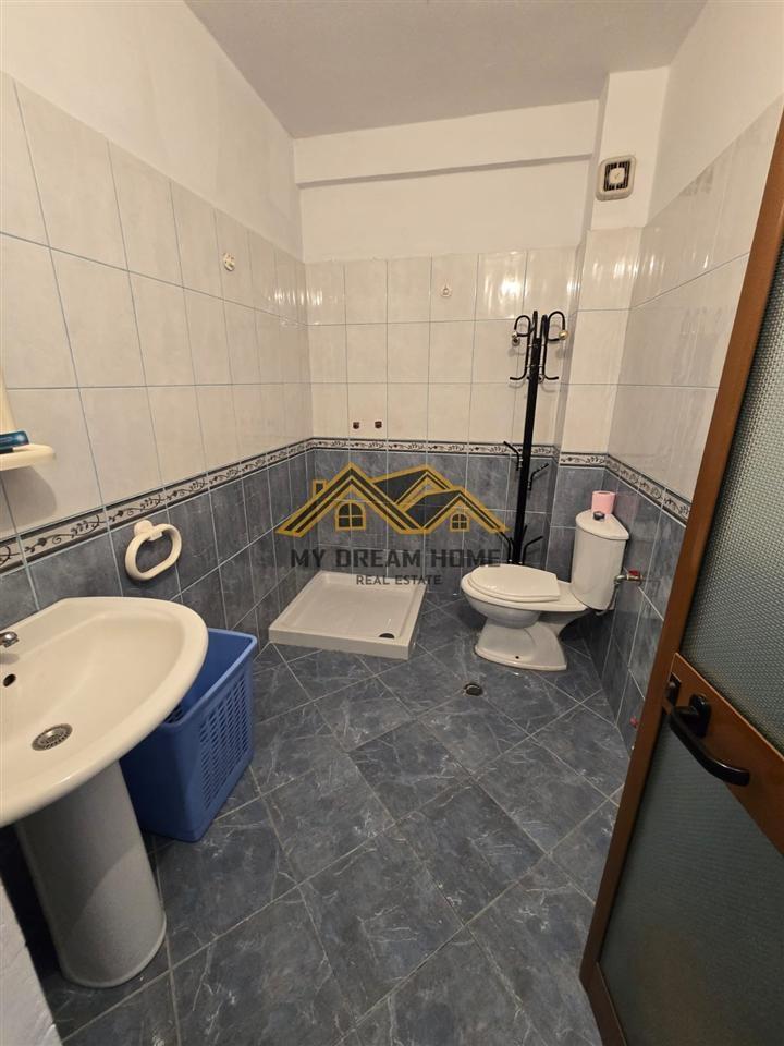 SHITET-APARTAMENT-2+1+2-TEK-MUZEUMI-NE-DURRES-