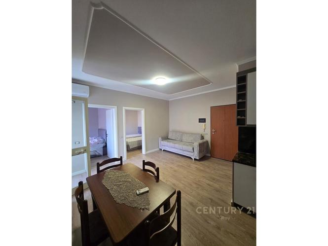 Apartament 2+1 në shitje prane vilave te vienes ne Golem!!!