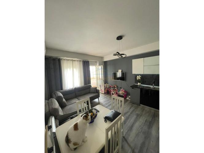 Shitet, Apartament 1+1, Materniteti Ri.
