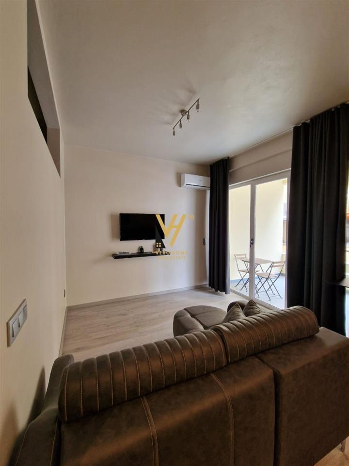 JEPET-APARTAMENT-1+1+BLK-ME-QERA-KOPSHTI-ZOOLOGJIK-700-EURO