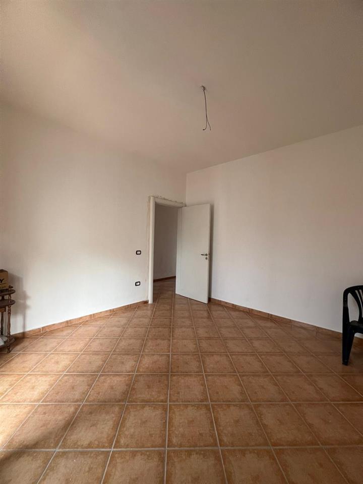 JEPET-APARTAMENT-ME-QIRA-NE-KATIN-E-DYTE-TE-NJE-BANESE-PRIVA