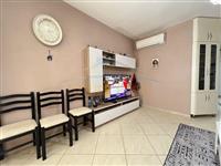 0696044432Shitet, Apartament 2+1, tek Markata, Durres