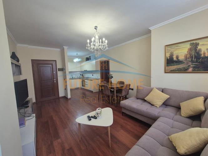 0692268458 Shitet, Apartament 2+1, Bulevardi Zhan D'Ark, Tir