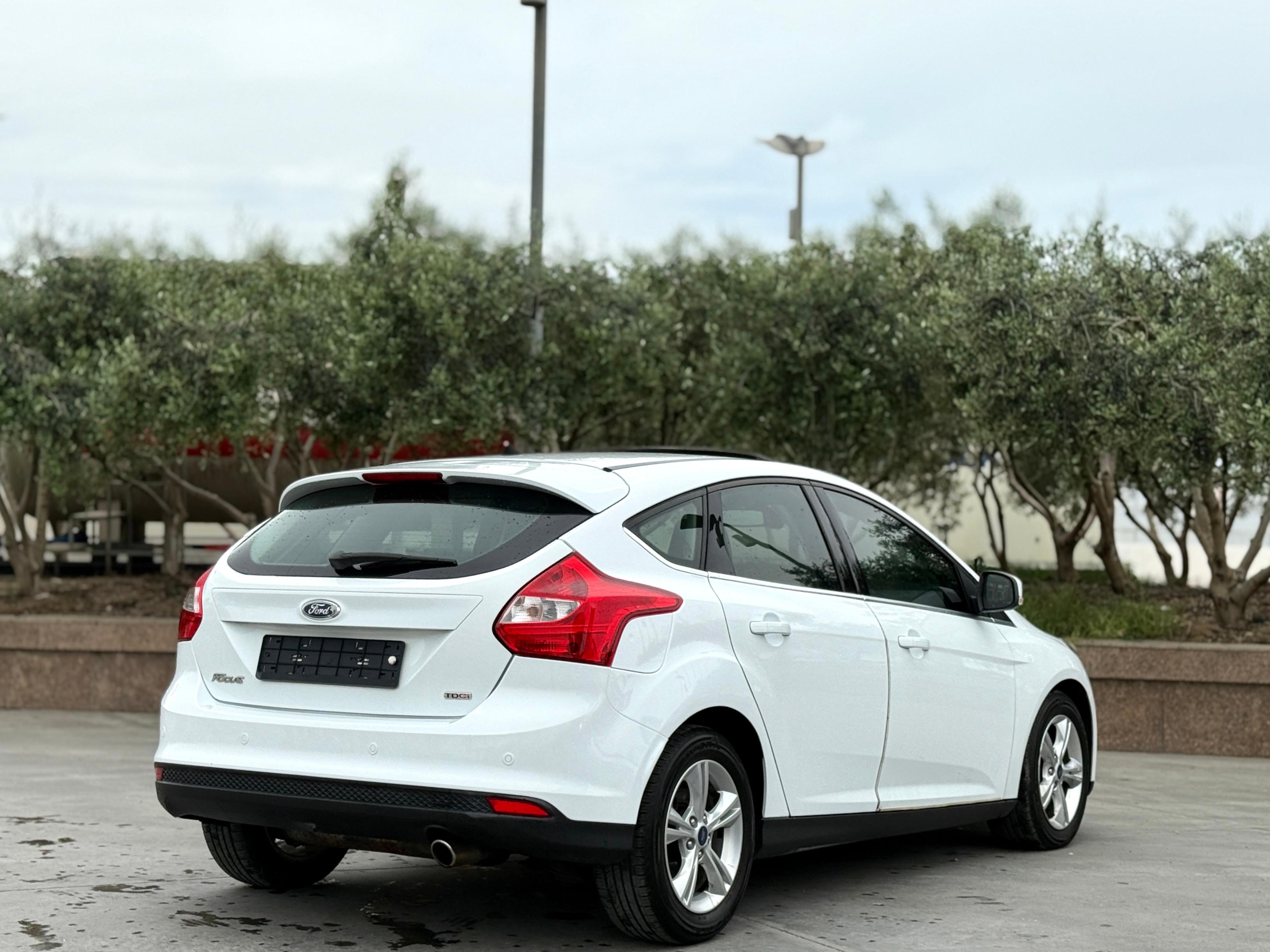 FORD-FOCUS---Automat---OKAZION