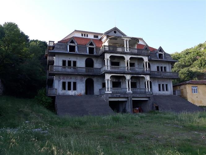 Shtepi te Shkoder,Ajasem