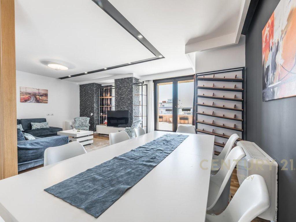 0698329326-SHITET-PENTHOUSE-PRAKTIK-PËR-JETESË-KOMODE