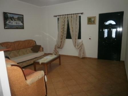 Vile prej 105m2 ne Ksamil