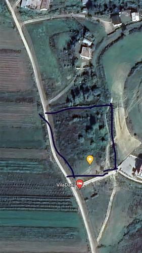 Shitet toka ne gjirin e lalezit 2000m2 vetem 1 km larg plazh