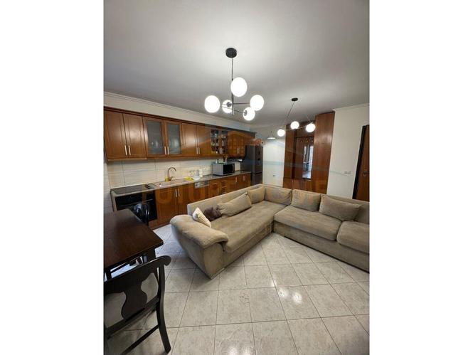 0692114320 Shitet, Apartament 2+1, Kristal Center, Komuna e
