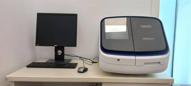 SeqStudio Genetic Analyzer 
