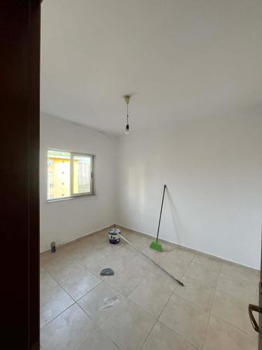 APARTAMENT ME QERA 2+1 ISH FUSHA E AVIACIONIT 55.000 LEKE