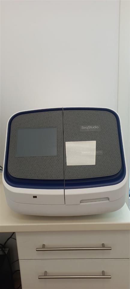 SeqStudio-Genetic-Analyzer-