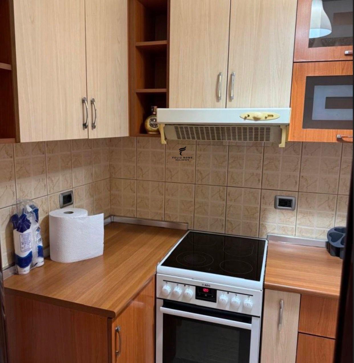 APARTAMENT-ME-QERA-1+1-RRUGA-E-DIBRES-40-000-LEKE