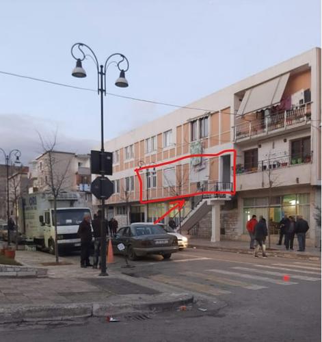 Shitet Apartament 86 m2 - Qender Tepelene