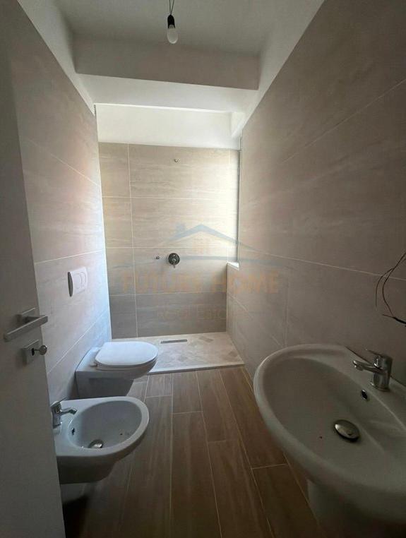 0697048067-Shitet-apartament-1+1-ne-Golem