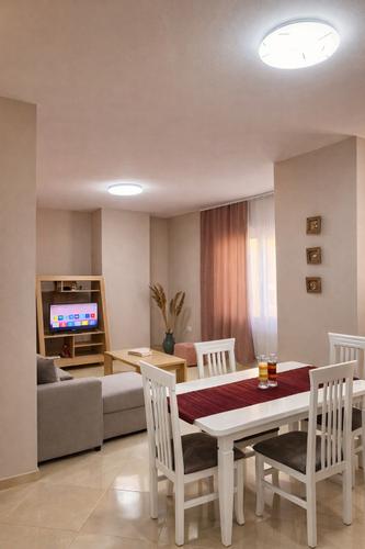Apartament Pushime Pogradec - Dahlila's Home