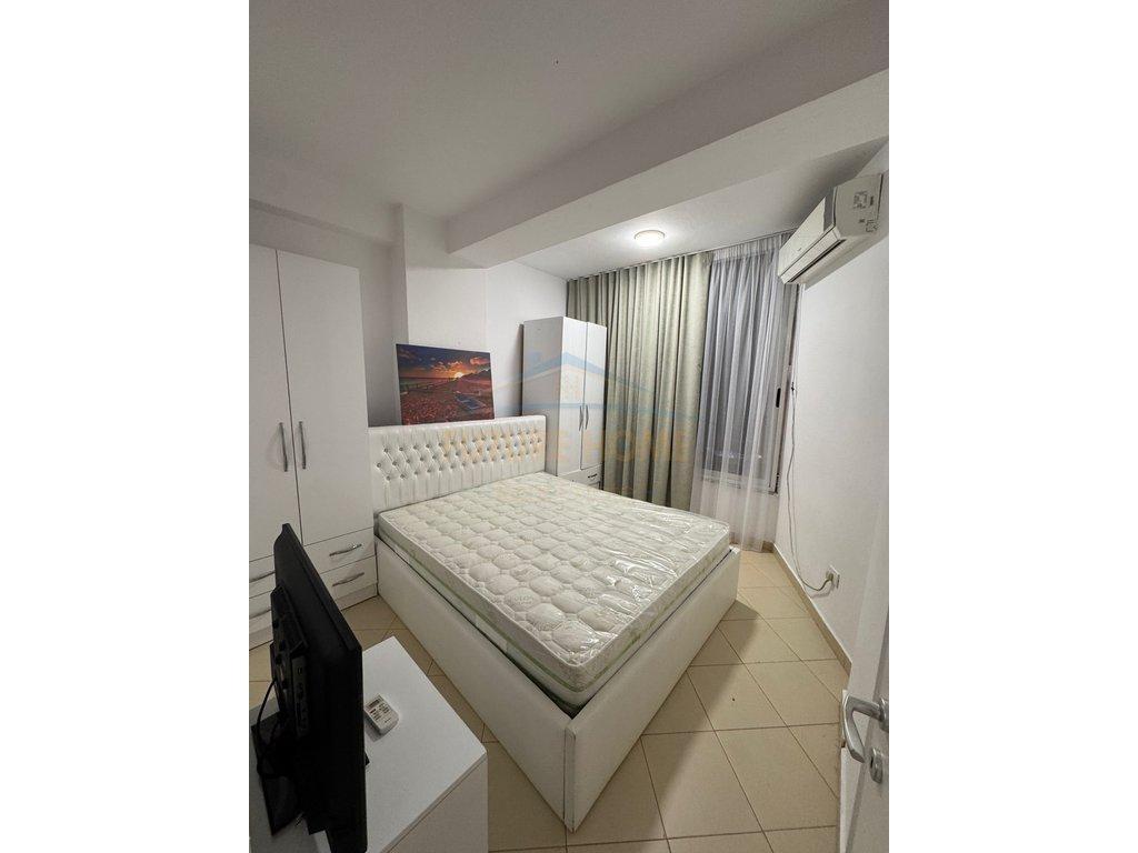 Qera--Garsoniere-e-konvertuar-ne-1+1-Unaza-e-Re--Tiranë-