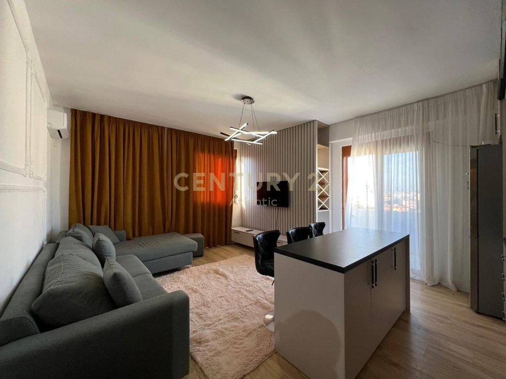 SHITET-APARTAMENT-2+1-I-MOBILUAR-NE-PLAZH-HEKURUDHA-DURRES--