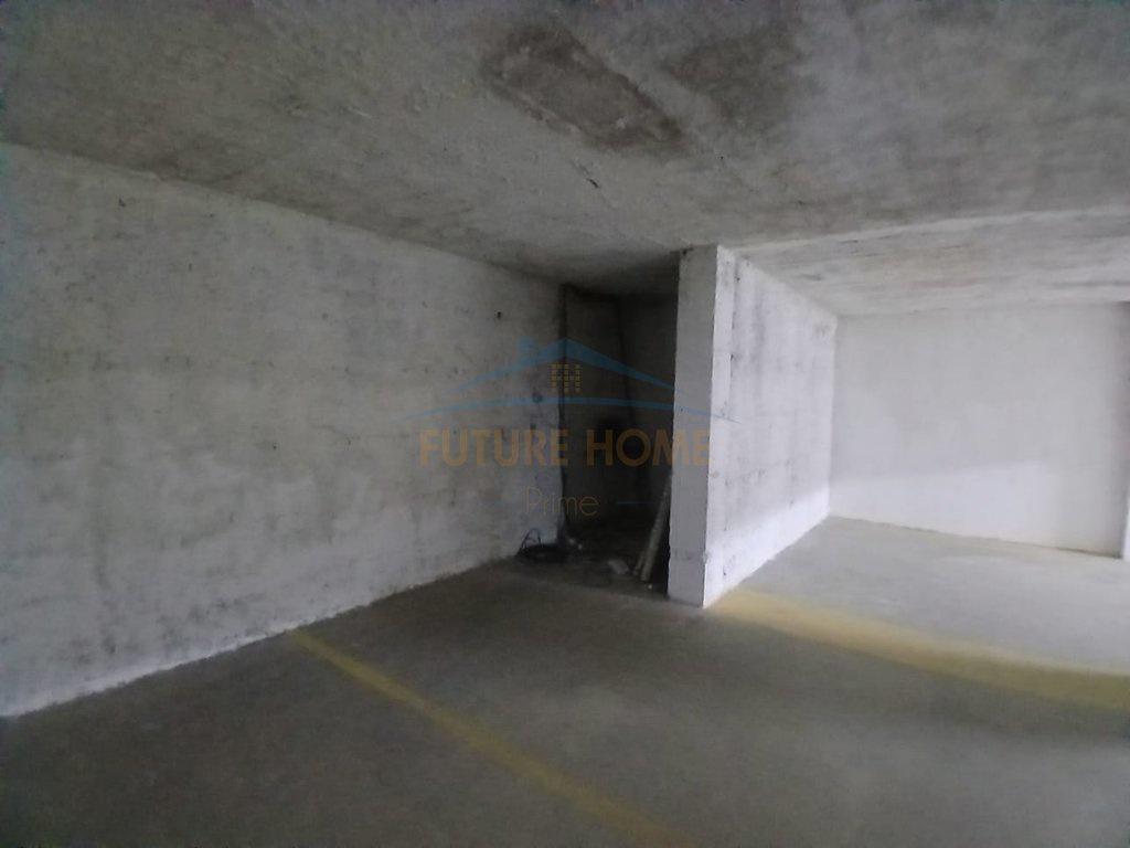 0683487469-Qera---5-Garazhe---Rruga-e-Kavajes---Tirane